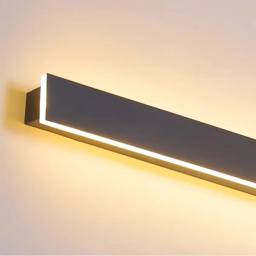 Lampada LED da parete lunga 150cm e 3CCT in funzione