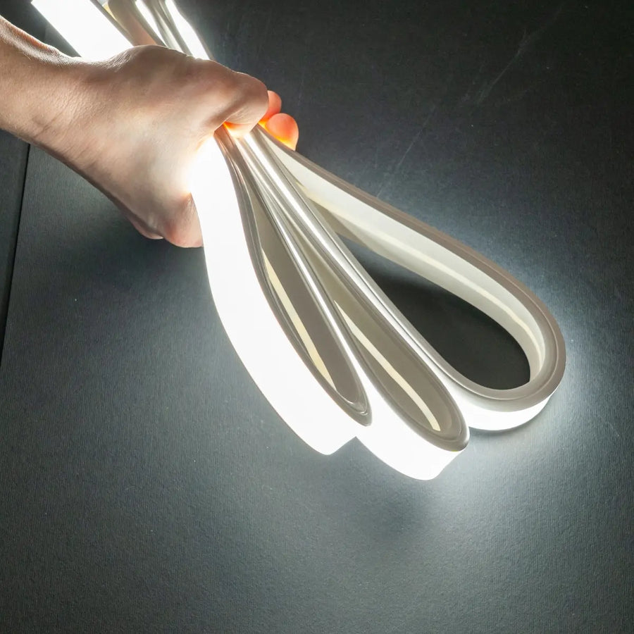 Striscia LED 24V IP67 20 metri ad alta densità 120 LED/m in silicone trasparente